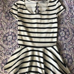 Charlotte Russe black/white peplum short sleeve